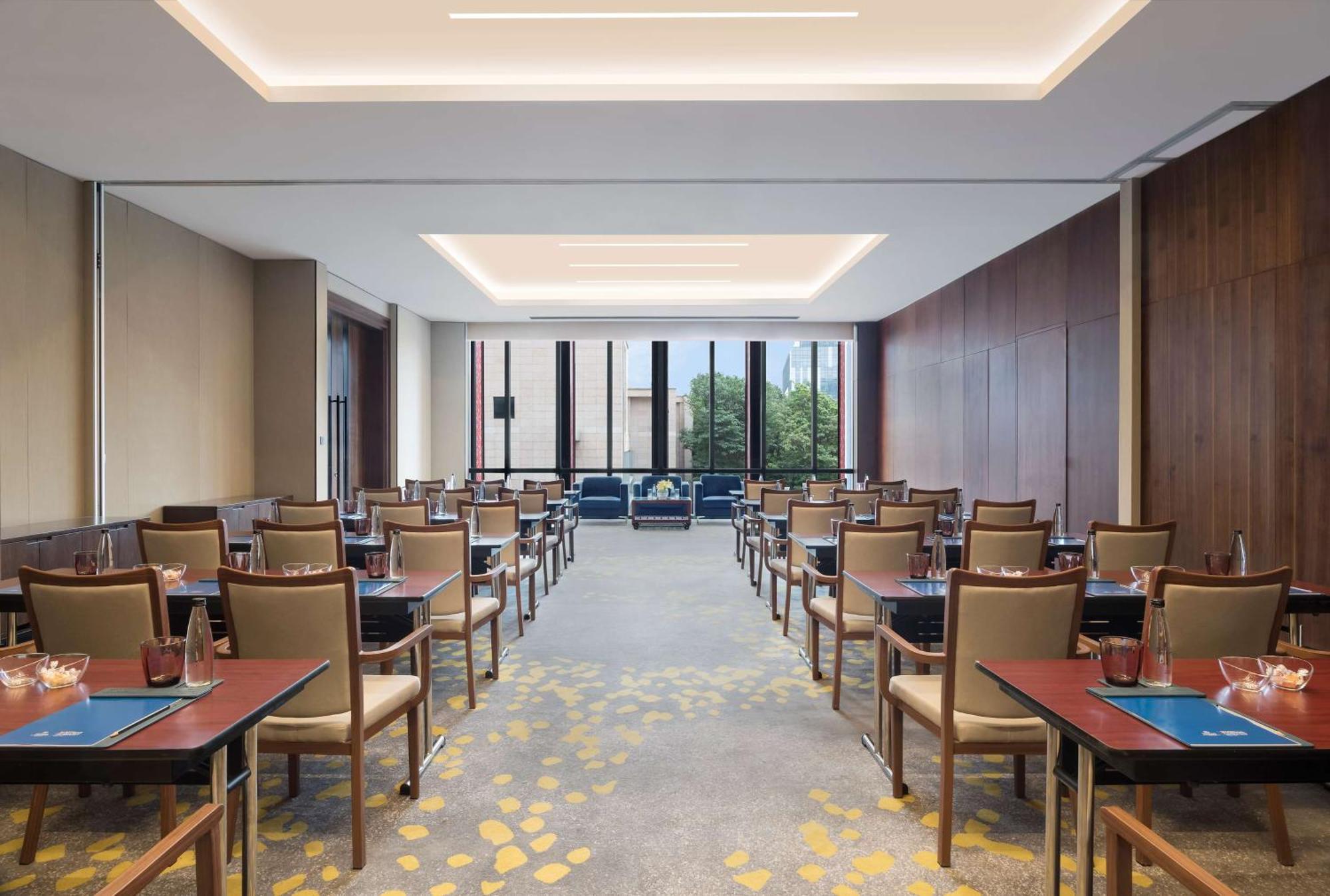 Hilton Garden Inn Bengaluru Embassy Manyata Business Park Extérieur photo