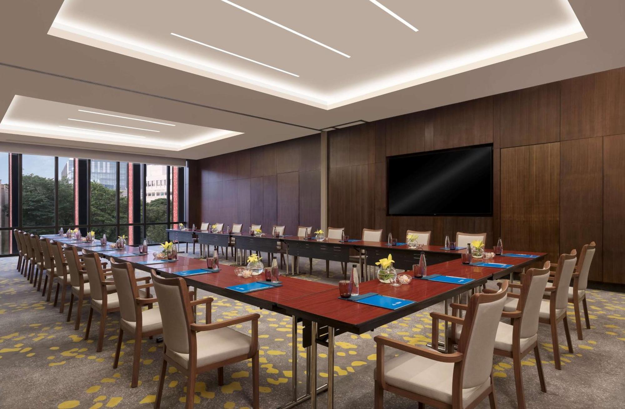 Hilton Garden Inn Bengaluru Embassy Manyata Business Park Extérieur photo