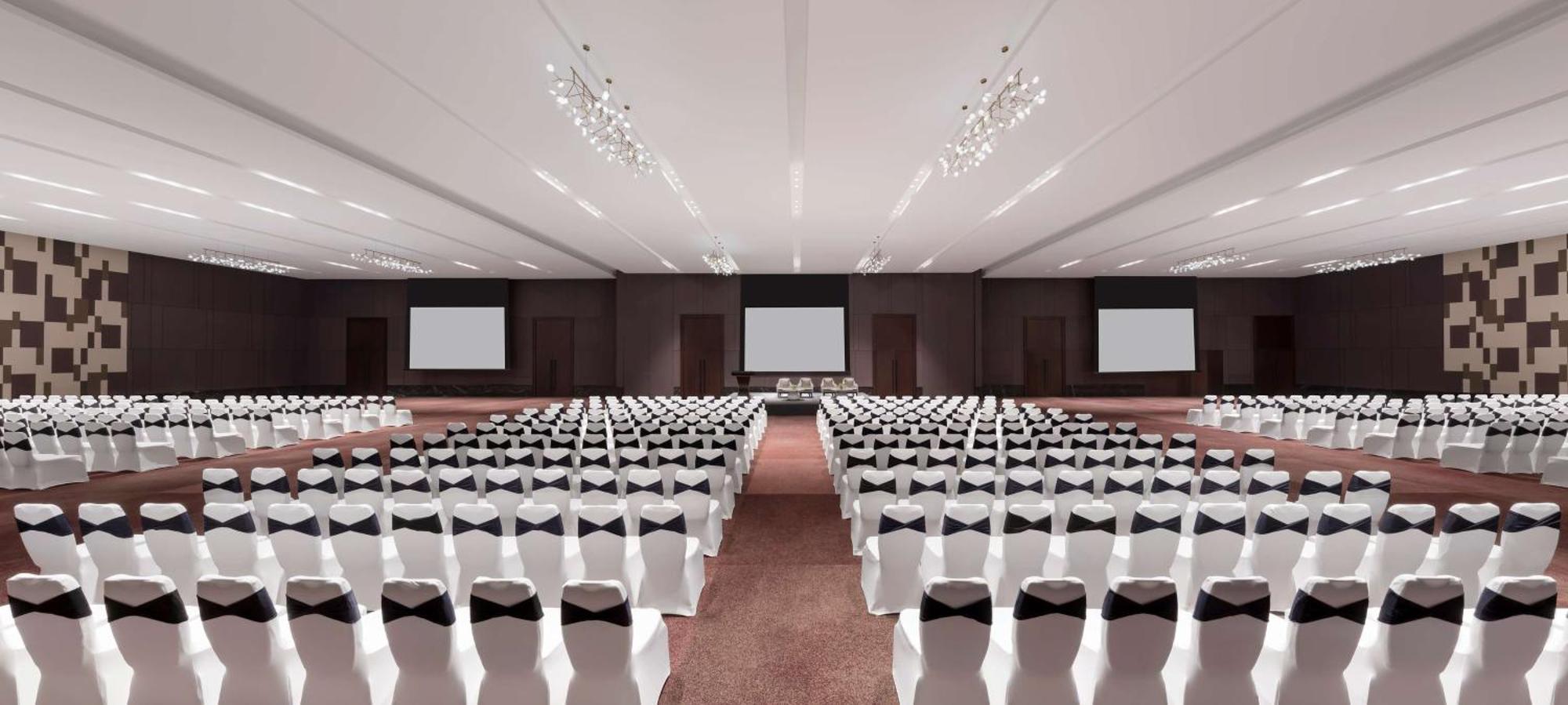 Hilton Garden Inn Bengaluru Embassy Manyata Business Park Extérieur photo