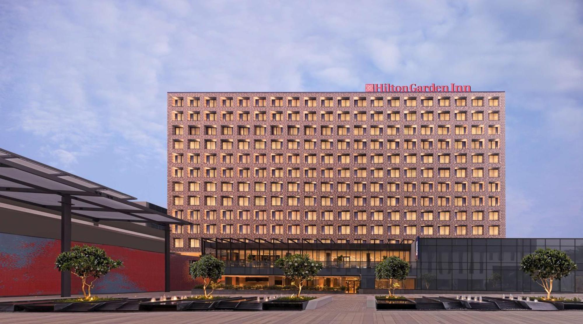 Hilton Garden Inn Bengaluru Embassy Manyata Business Park Extérieur photo